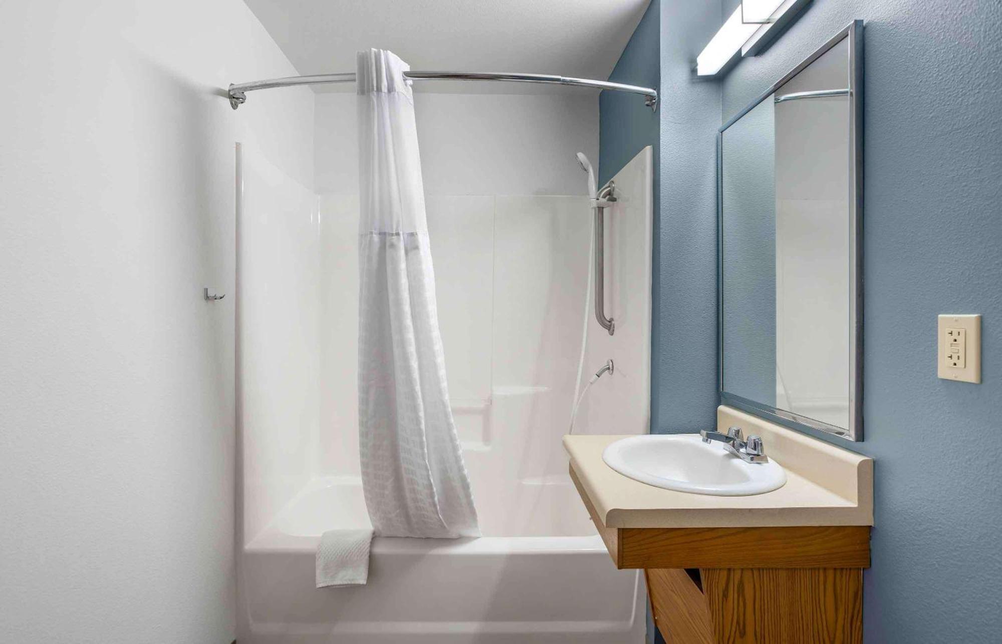 Extended America Select - - Southwest Hotel Omaha